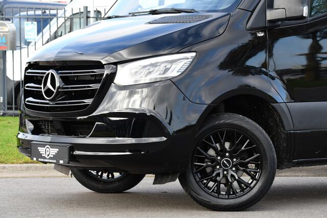 Mercedes-Benz SPRINTER 317 1.9 CDI L3H2 RWD Black Edition Adaptieve Cruise, Camera, Carplay, 10,5'' Mbux, LED, Leder, Stoelverwarming, Dodehoek, NAVI, Uniek!