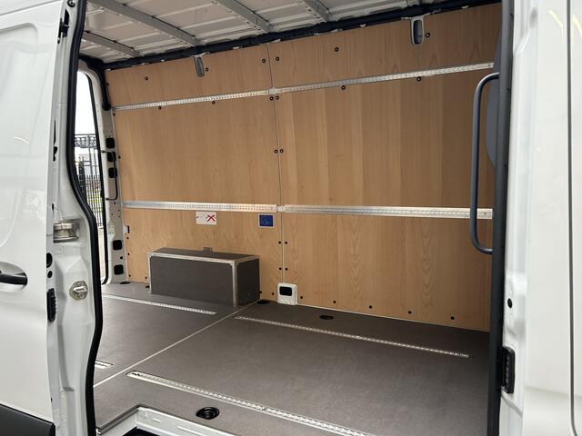 Mercedes-Benz SPRINTER 317 CDI L2 H2 MBUX / 360 Camera / Geveerde stoel / Navigatie / Cruise control / Airco / 270 Graden achterdeuren