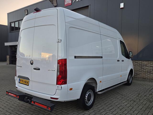 Mercedes-Benz SPRINTER 317 1.9 CDI L2H2 RWD