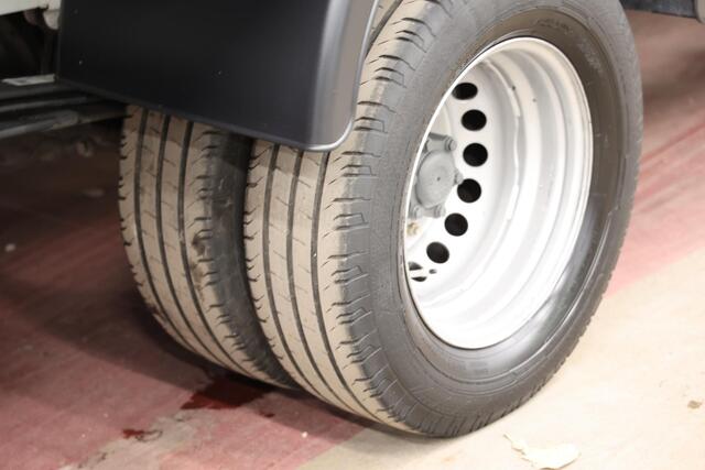 Mercedes-Benz SPRINTER 515 1.9 CDI BAKWAGEN LAADKLEP AUTOMAAT