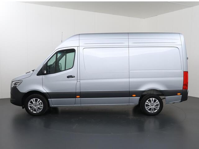 Mercedes-Benz SPRINTER 319 CDI | L2 H2 | PRO | AUT. | LED | 3500 KG AHW VOORBEREIDING | STOELVERWARMING | ACHTERUITRIJCAMERA | METALLIC | E4S SMARTPHONE INTEGRATIE | DODEHOEKDETECTIE | LICHTMETALEN VELGEN