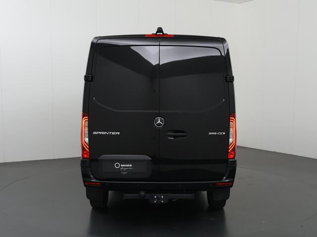 Mercedes-Benz SPRINTER 319 CDI | Aut. | L2 H1 | Select | Distronic | 3500 KG Trekhaak | 17" Lichtmetalen Wielen | Navigatie | Parkeercamera | LED Koplampen | Certified