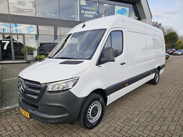 Mercedes-Benz SPRINTER 317 CDI L3-H2 Handgeschakeld * LED * Trekhaak * MBUX * Cruise *