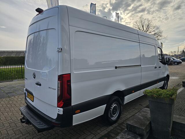 Mercedes-Benz SPRINTER 317 CDI L3-H2 Handgeschakeld * LED * Trekhaak * MBUX * Cruise *