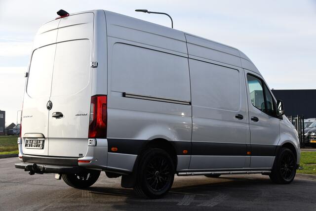 Mercedes-Benz SPRINTER 316 2.2 CDI L2H2 PB Edition Full Options! 360 Camera, Cruise, LED, Carplay, Leder, 10,5'' Mbux, Stoelverwarming, NAVI, Automaat, Uniek!