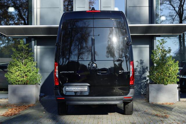 Mercedes-Benz SPRINTER 317 1.9 CDI L2H2 RWD | Camera | Zwart | Mistlampen | LM velgen | Stoel geveerd/verw. | CarPlay
