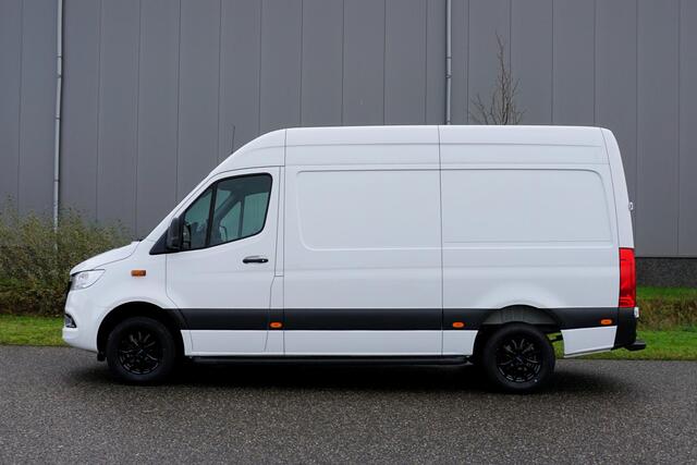 Mercedes-Benz SPRINTER 317 L2H2 RWD Automaat |EURO6 |1e eigenaar |Topstaat |Betimmering |Fabrieksgarantie |Camera |Cruise |Navi |Climate control |Stoelverwarming |3500 KG |170 pk