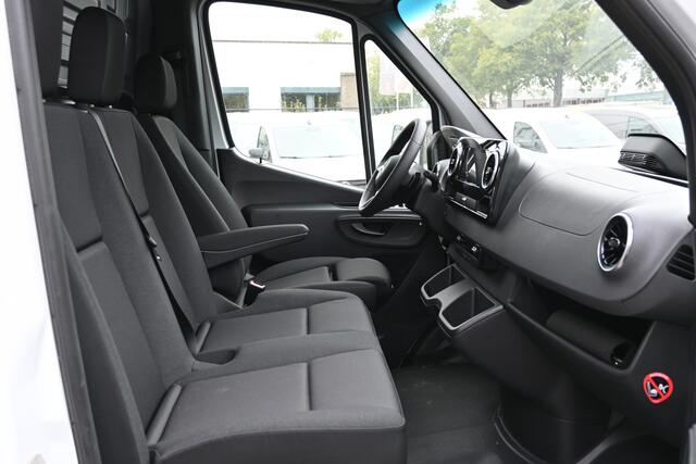 Mercedes-Benz SPRINTER 317 CDI L3H2 Pro MBUX met navigatie, Comfort stoel met armleuning, Etc.