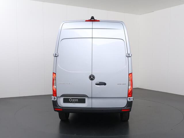 Mercedes-Benz SPRINTER 319 CDI | Aut. | L2 H2 | Pro | LED | 3500 KG AHW VOORBEREIDING | STOELVERWARMING | ACHTERUITRIJCAMERA | METALLIC | E4S SMARTPHONE INTEGRATIE | DODEHOEKDETECTIE | LICHTMETALEN VELGEN