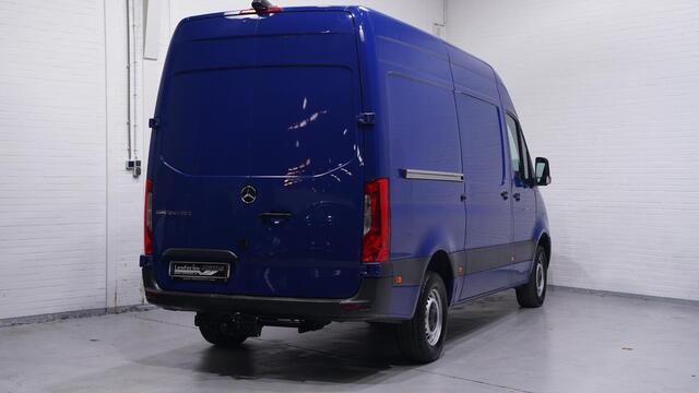 Mercedes-Benz SPRINTER 316 CDI 163 pk L2H2 Navi, Camera, Trekhaak Airco, Cruise Control, NAP, 3-Zits