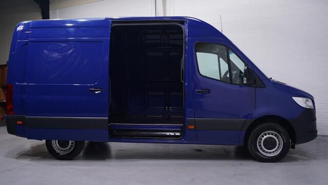 Mercedes-Benz SPRINTER 316 CDI 163 pk L2H2 Navi, Camera, Trekhaak Airco, Cruise Control, NAP, 3-Zits