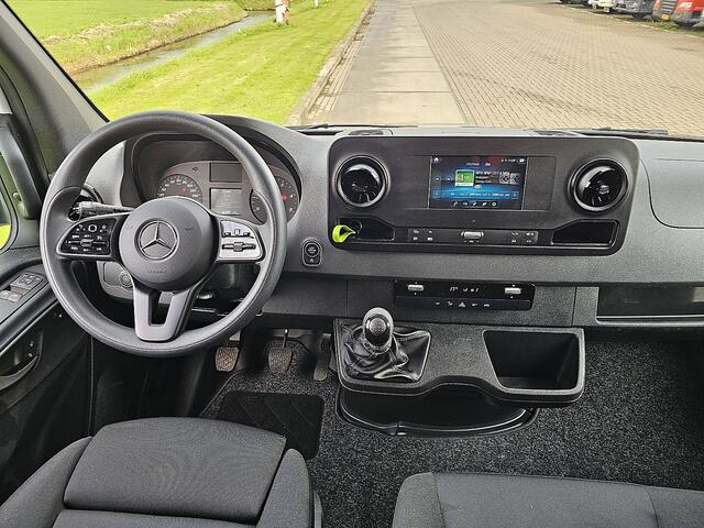 Mercedes-Benz SPRINTER 317 1.9 CDI L2H2 Mbux Navi 3-Zits Achterwielaandrijving 360Camera Pdc Voor + Achter Euro6 170Pk!
