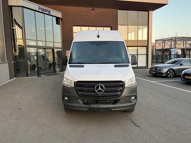 Mercedes-Benz SPRINTER 317 CDI L3 H2 MBUX / 360 Camera / Geveerde stoel / Navigatie / Cruise control / Airco / 270 Graden achterdeuren
