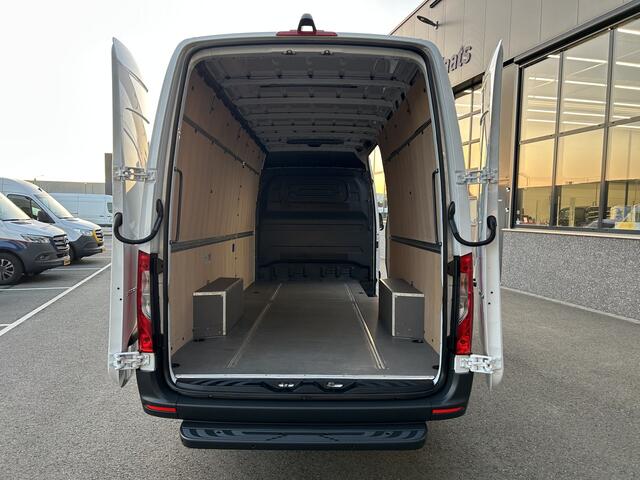 Mercedes-Benz SPRINTER 317 CDI L3 H2 MBUX / 360 Camera / Geveerde stoel / Navigatie / Cruise control / Airco / 270 Graden achterdeuren