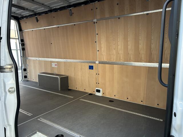 Mercedes-Benz SPRINTER 317 CDI L3 H2 MBUX / 360 Camera / Geveerde stoel / Navigatie / Cruise control / Airco / 270 Graden achterdeuren