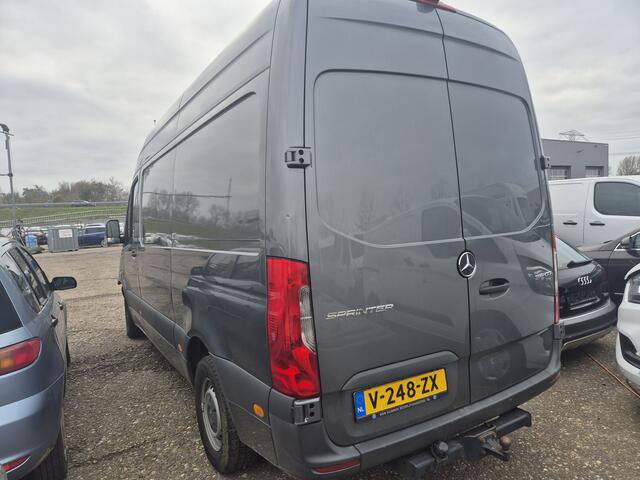 Mercedes-Benz SPRINTER 319 3.0 CDI L2H2 3500 trekhaak voorschade EURO VI-D mercedes dealer onderhouden automaat