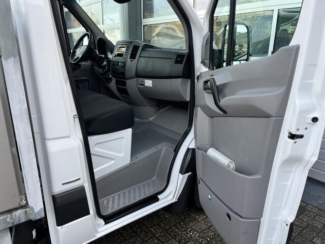 Mercedes-Benz SPRINTER 316 1.8 NGT 366 CNG en Benzine 157pk Automaat Pick-up Open laadbak Kipper Gereedschapskist 3-Persoons Telefoonverbinding