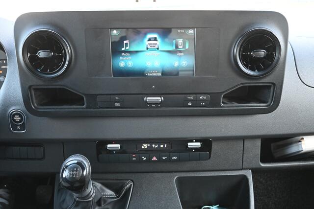 Mercedes-Benz SPRINTER 514 CDI L3 Bakwagen met laadklep Airco, MBUX, Geveerde stoel, Stoelverwarming