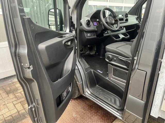Mercedes-Benz SPRINTER 515 1.9 CDI L2 Automaat Hiab 029 Laadkraan Lier Trekhaak 3500kg trekgewicht Airco Cruise controle 3-Persoons Kraan Autolaadkraan Dubbele lucht Gereedschapskist Open laadbak Pick-up p-up Euro 6