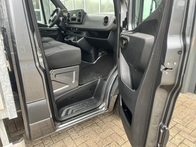 Mercedes-Benz SPRINTER 515 1.9 CDI L2 Automaat Hiab 029 Laadkraan Lier Trekhaak 3500kg trekgewicht Airco Cruise controle 3-Persoons Kraan Autolaadkraan Dubbele lucht Gereedschapskist Open laadbak Pick-up p-up Euro 6