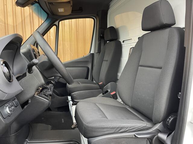 Mercedes-Benz SPRINTER 211 2.2 CDI L2 | Ex Btw | Apple Carplay | Android Auto | Cruise Control | Airconditioning | Dhollandia Laadklep | Navigatie |