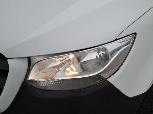 Mercedes-Benz SPRINTER 211 2.2 CDI L2H2 AUTOMAAT / TREKHAAK / NAVI / EURO 6 / CARPLAY
