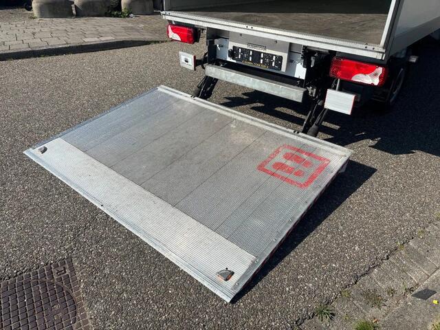 Mercedes-Benz SPRINTER 317CDI Bakwagen Laadklep Automaat Airco Cruisecontrol NIEUW BPM VRIJ