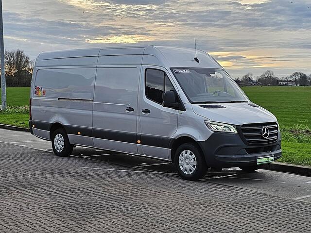 Mercedes-Benz SPRINTER 317 1.9 CDI L3H2 LAADKLEP, automaat, airco, navi, mbux, LED, camera