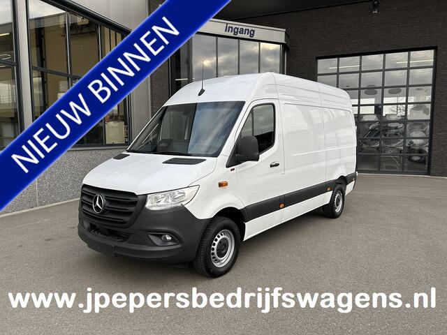 Mercedes-Benz SPRINTER 317 CDI L2 H2 Pro Facelift / MBUX / Camera / Geveerde stoel / Cruise control / Airco / 270 Graden achterdeuren