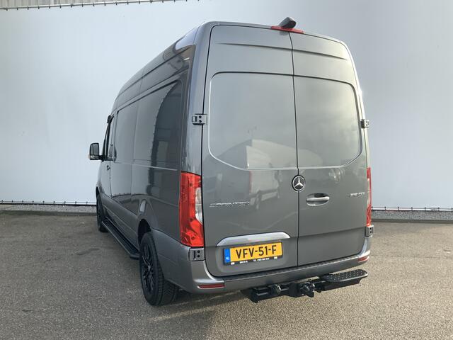 Mercedes-Benz SPRINTER 319 3.0 cdi Autom.L2H2 Airco Cruise 3 Zits MBux 10 Trekhaak 3500 kg Camera Alu Velg Side Bar 6 Cilinder. Euro 6