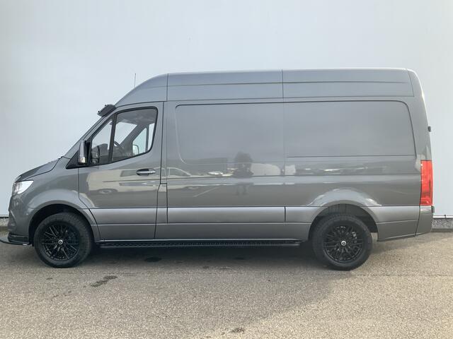 Mercedes-Benz SPRINTER 319 3.0 cdi Autom.L2H2 Airco Cruise 3 Zits MBux 10 Trekhaak 3500 kg Camera Alu Velg Side Bar 6 Cilinder. Euro 6