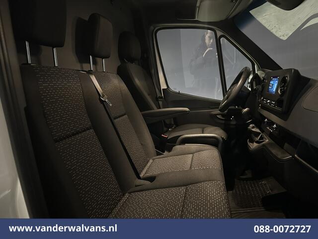 Mercedes-Benz SPRINTER 317 CDI 170pk L2H1 Euro6 Airco | Camera | Navigatie | Apple Carplay | Cruisecontrol | Trekhaak | Chauffeursstoel Android Auto, Bijrijdersbank