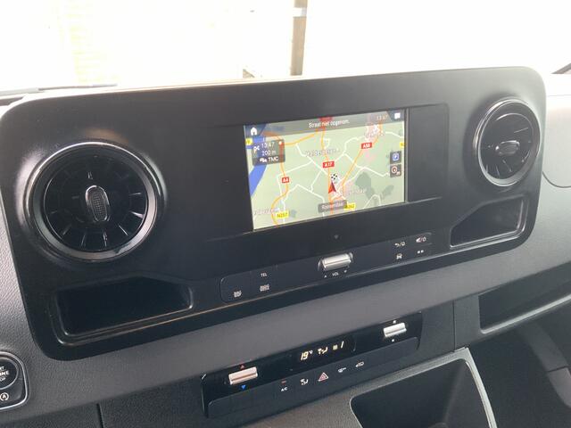 Mercedes-Benz SPRINTER 314 2.2 CDI L2H1 Automaat Airco navi 3 zits Leer Trekhaak 2000 kg Imperiaal & Trap Euro 6