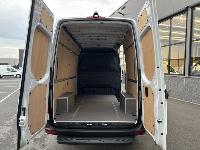Mercedes-Benz SPRINTER 317 CDI L2 H2 MBUX / 360 Camera / Navigatie / Geveerde stoel / Cruise control / Airco / 270 Graden achterdeuren
