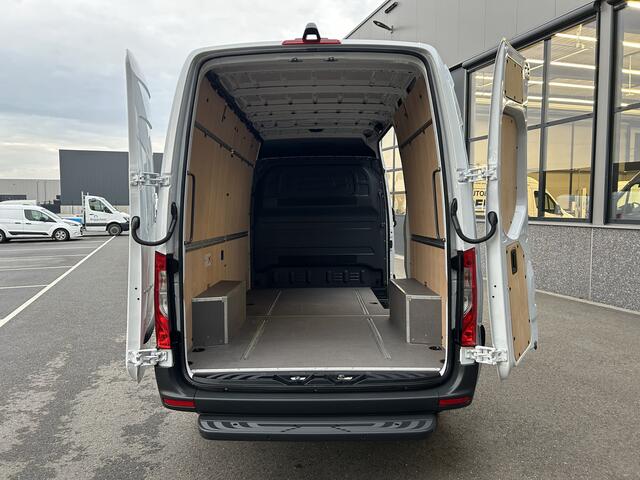 Mercedes-Benz SPRINTER 317 CDI L2 H2 MBUX / 360 Camera / Navigatie / Geveerde stoel / Cruise control / Airco / 270 Graden achterdeuren