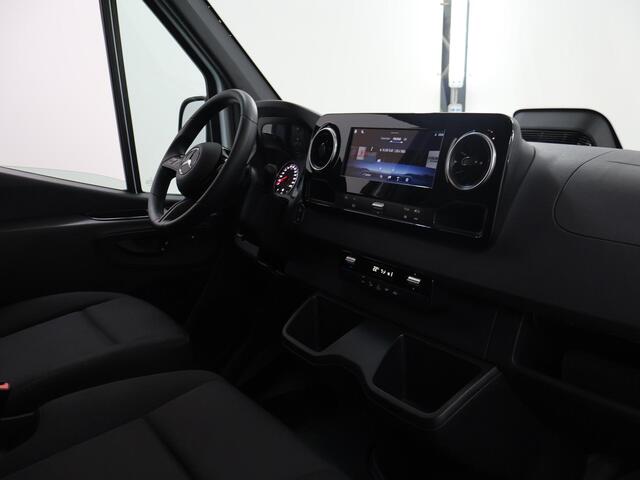 Mercedes-Benz SPRINTER 315 CDI | Aut. | L3 H2 | Pro | 3500 KG. AHW | Cruise Control | Airco | 3-zits | Parkeercamera | DAB+ | Vloer + Zijwandbetimmering | Certified