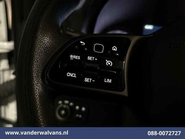 Mercedes-Benz SPRINTER 317 CDI 170pk L3H2 Euro6 Airco | 360 graden Camera | Apple Carplay | Cruisecontrol Android Auto, Stoelverwarming, Chauffeursstoel, Parkeersensoren, Bijrijdersbank
