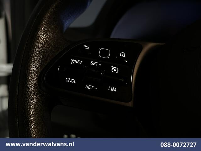 Mercedes-Benz SPRINTER 315 CDI 150pk L3H2 Euro6 Airco | Camera | Apple Carplay | Cruisecontrol | Chauffeursstoel Android Auto, Bijrijdersbank