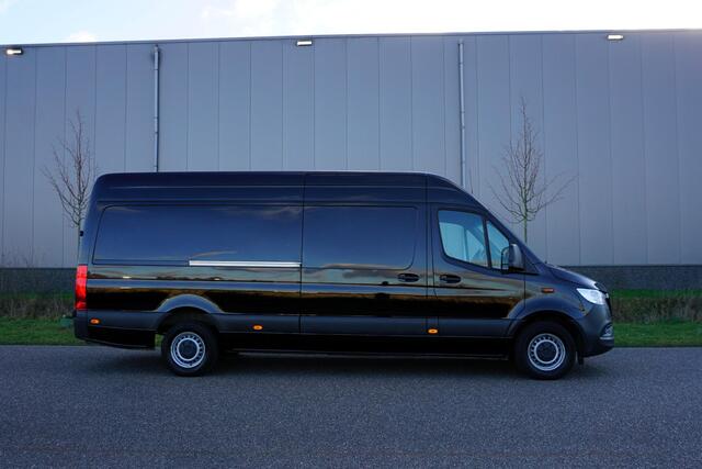 Mercedes-Benz SPRINTER 316 2.2 CDI L3H2 in Topstaat |29.877 km |1e eigenaar |BPM vrij! |Zwart |Camera |Cruise |Navi |Clima |Trekhaak |EURO6 |3500 KG |Mooie camperbasis