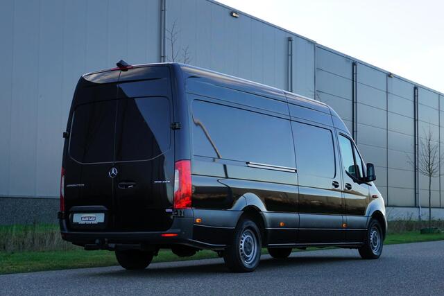 Mercedes-Benz SPRINTER 316 2.2 CDI L3H2 in Topstaat |29.877 km |1e eigenaar |BPM vrij! |Zwart |Camera |Cruise |Navi |Clima |Trekhaak |EURO6 |3500 KG |Mooie camperbasis