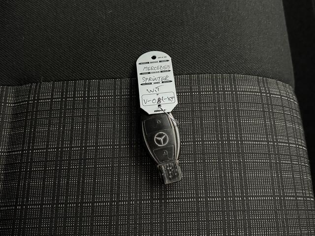 Mercedes-Benz SPRINTER L2H2 | Airco | 3-Persoons | Trekhaak | Gate Locks | Betimmering