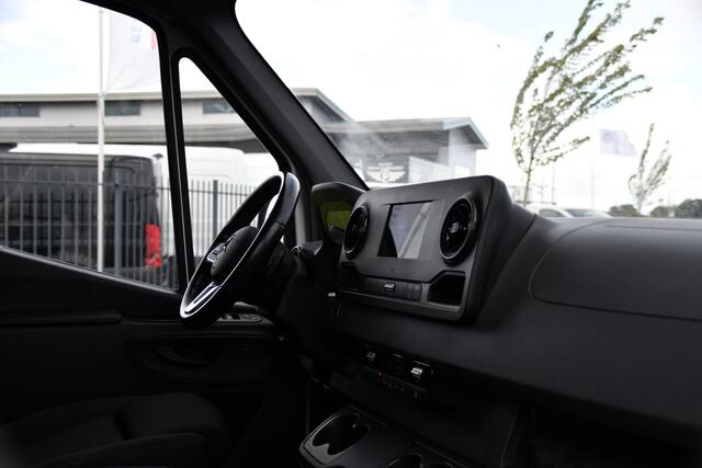Mercedes-Benz SPRINTER 315 1.9 CDI L2H1 RWD PB Edition Camera, Cruise, Sensoren, Multimedia, Carplay, 150Pk, Automaat, Led, Trekhaak,