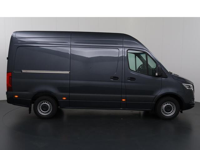 Mercedes-Benz SPRINTER 319 CDI L2 H2 Select | | BPM VRIJ | 3500 kg TREKKEN | 3-zits | Leder | Parkeersensoren | Climate Control | Achteruitrijcamera | Airco | Cruise Control | LED Koplampen |