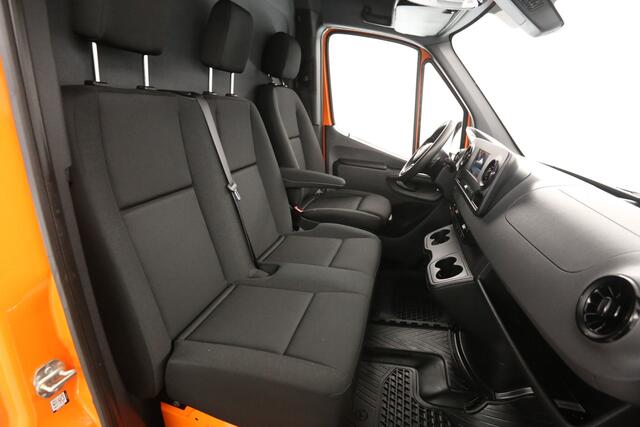 Mercedes-Benz SPRINTER 319 3.0 CDI L2H2 | 191PK | Aut. | 3500KG Trekgew. | Trekh. | Airco | Camera | Cruise | 3-Zits | Navi | Carplay