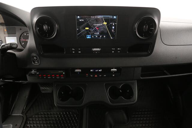 Mercedes-Benz SPRINTER 319 3.0 CDI L2H2 | 191PK | Aut. | 3500KG Trekgew. | Trekh. | Airco | Camera | Cruise | 3-Zits | Navi | Carplay