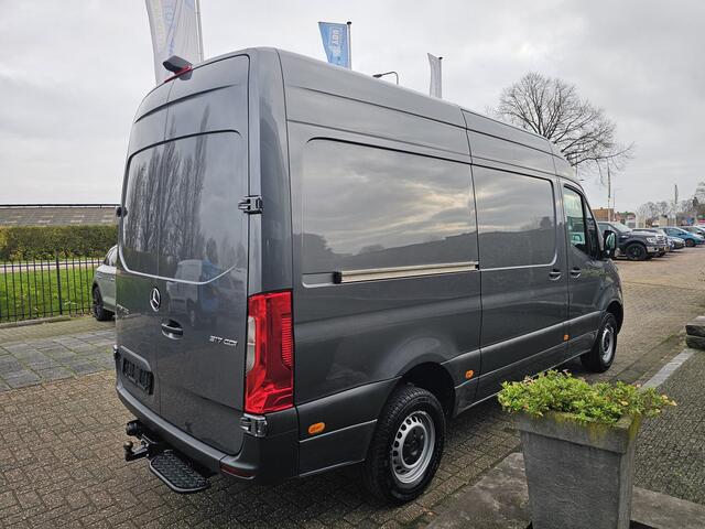Mercedes-Benz SPRINTER 317 CDI L2-H2 * 3,5t trekgewicht * Camera * Trekhaak * Opstap * MBUX *