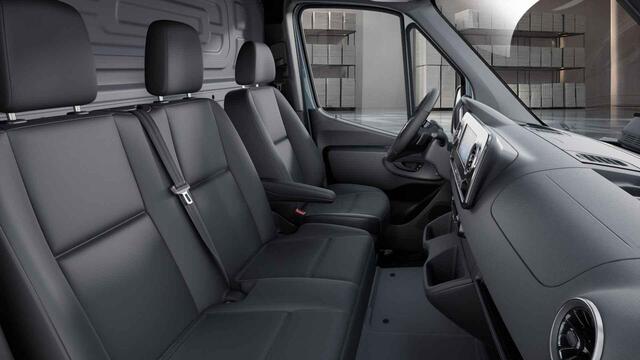 Mercedes-Benz SPRINTER 317 CDI L2 H2 Pro | 3 zits | Stoelverwarming | Achteruitrijcamera | Betimmering | Laadvloer |