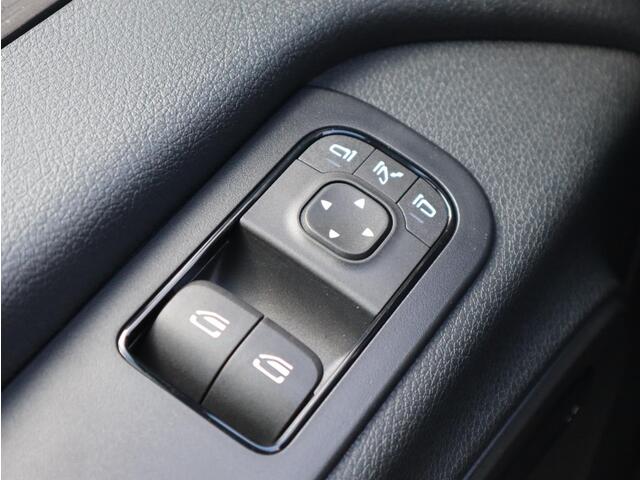 Mercedes-Benz SPRINTER 319 CDI L2H2 DISTRONIC LED 2X SCHUIFD. 3.5T TREKHAAK