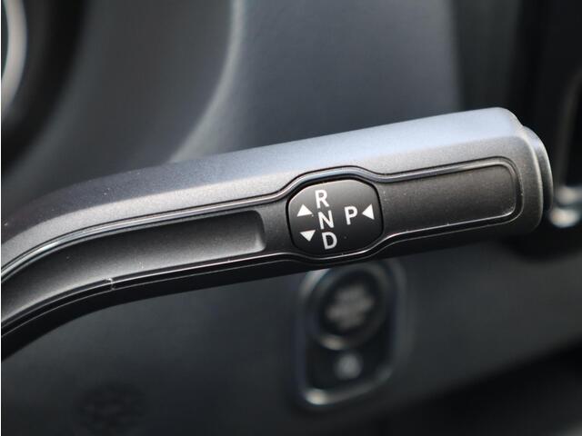 Mercedes-Benz SPRINTER 319 CDI L2H2 DISTRONIC LED 2X SCHUIFD. 3.5T TREKHAAK