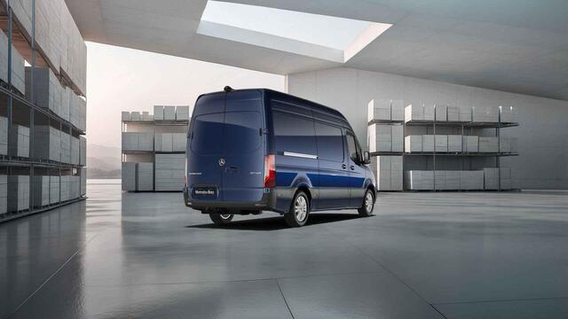 Mercedes-Benz SPRINTER 317 CDI L2 H2 Pro | LED Koplampen | 3 zits | Achteruitrijcamera | Betimmering | Laadvloer | Lichtmetalen Velgen |